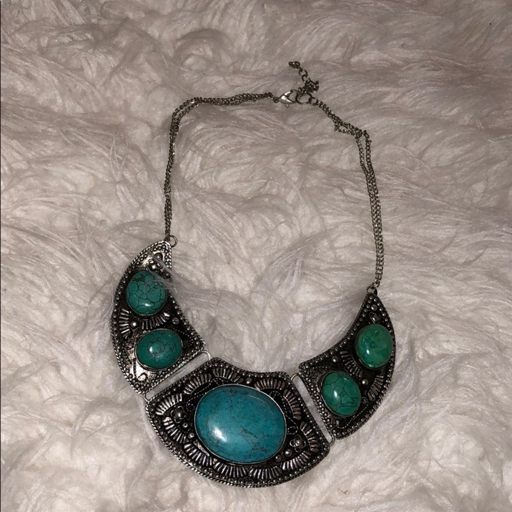 BLUE AND GREEN STONE NECKLACE